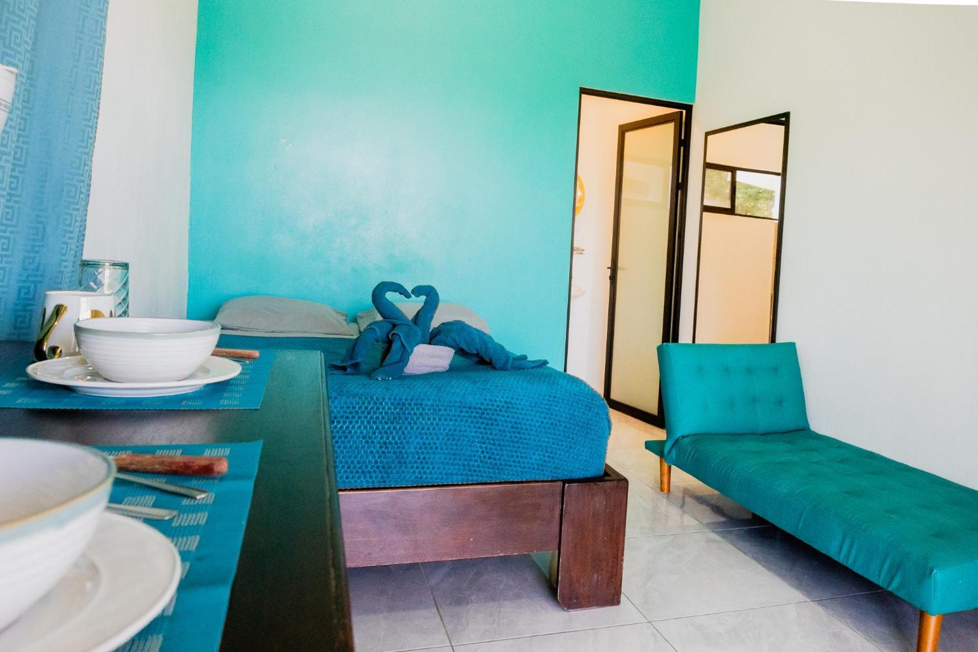Ocean'S Breeze Apartment And Rooms Puerto Viejo de Talamanca Exterior photo