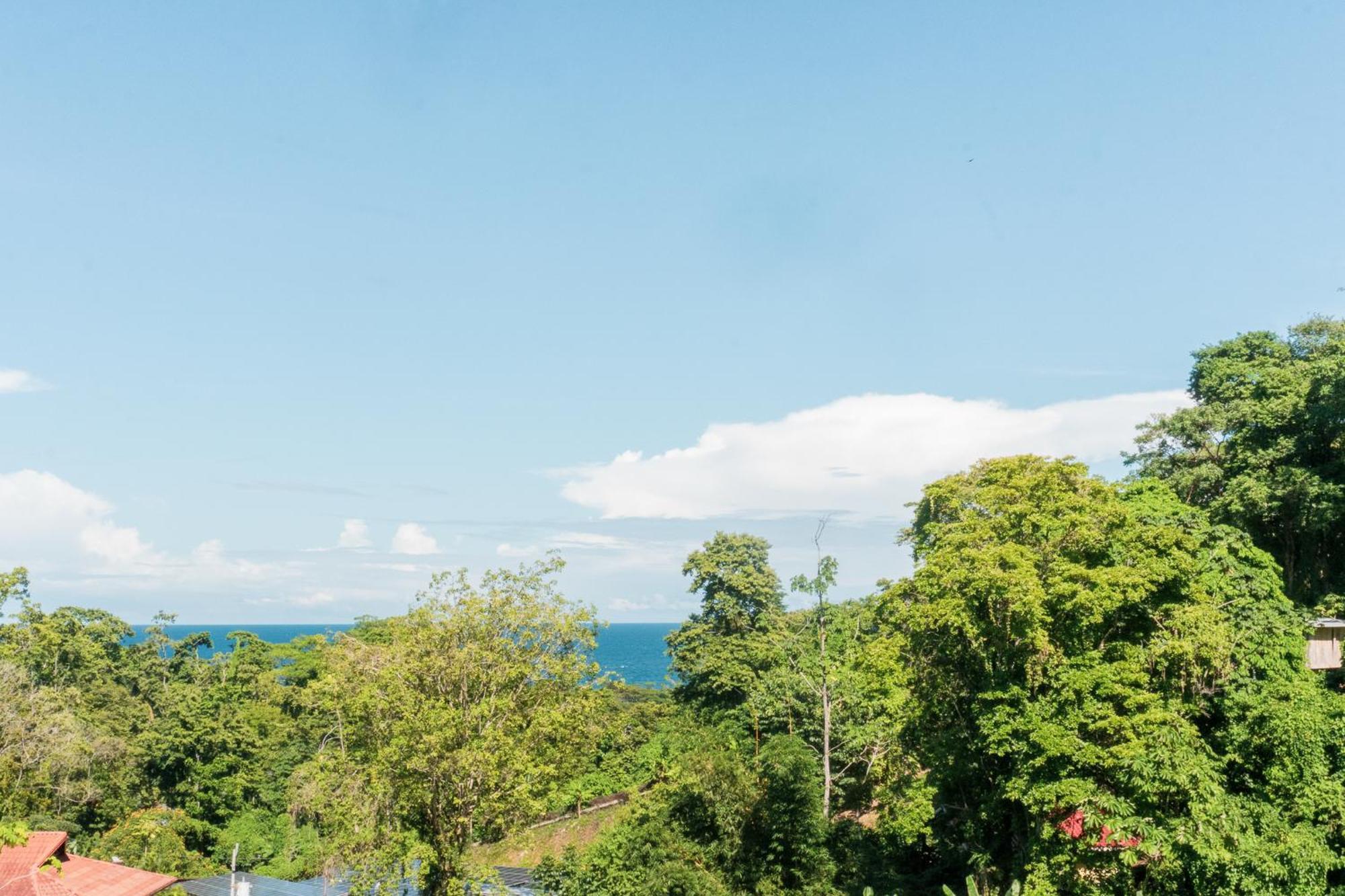Ocean'S Breeze Apartment And Rooms Puerto Viejo de Talamanca Exterior photo