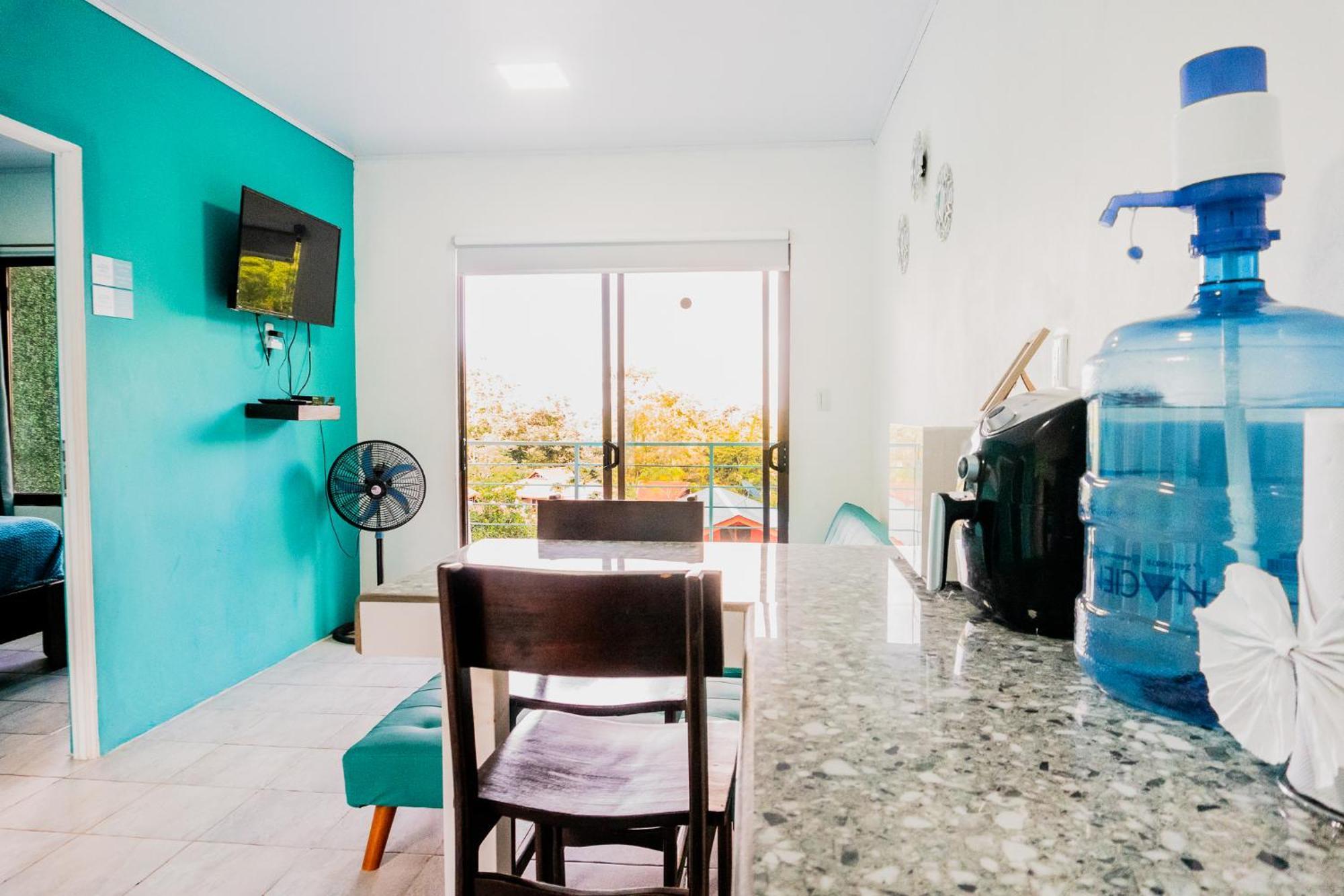 Ocean'S Breeze Apartment And Rooms Puerto Viejo de Talamanca Exterior photo