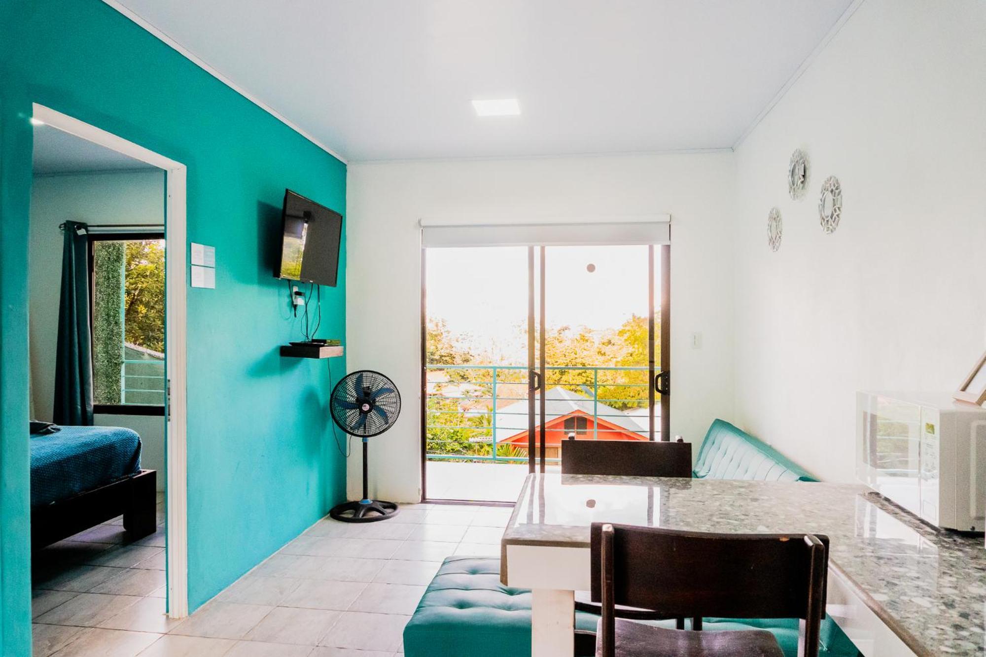 Ocean'S Breeze Apartment And Rooms Puerto Viejo de Talamanca Exterior photo